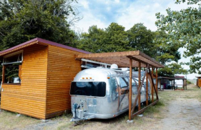 Luxury Vintage Airstream RV/Caravan Retro Charm Meets Comfort